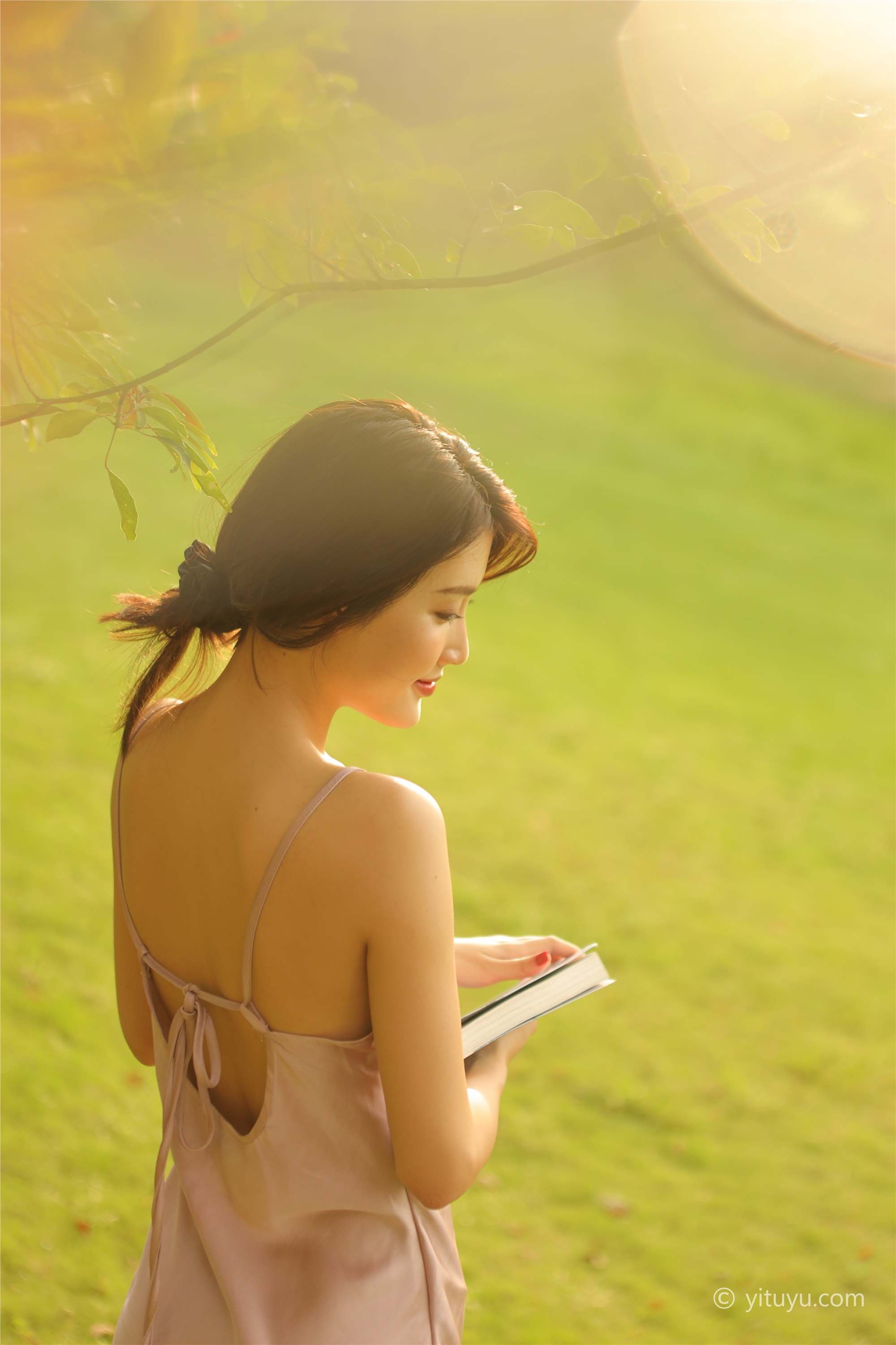 YITUYU艺图语  2021.05.14 她，ta 巧玲